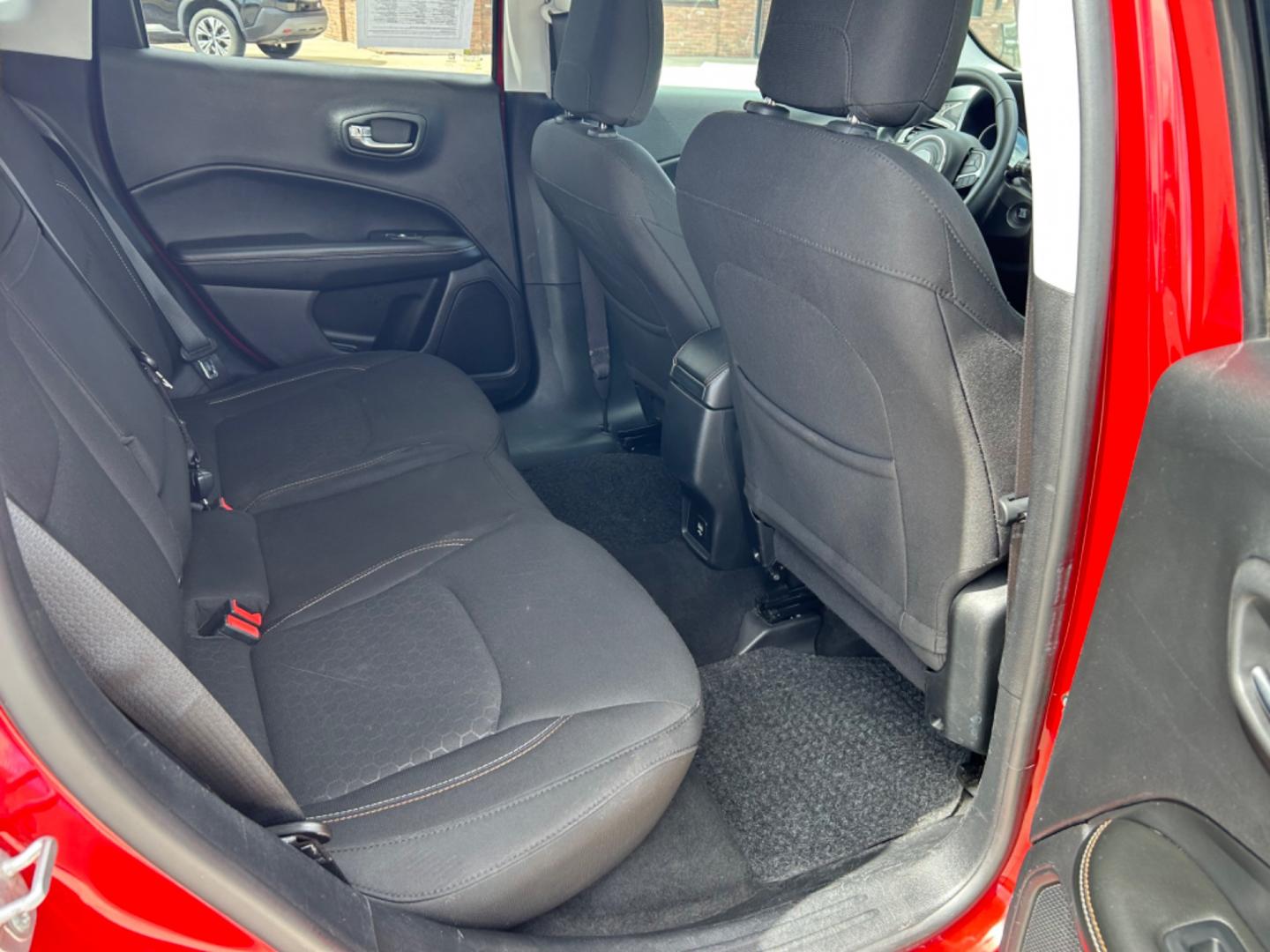 2018 RED /BLACK JEEP COMPASS SPORT (3C4NJCAB3JT) with an 2.4L engine, 6-Speed Manual transmission, located at 3030 CY Ave, Casper, WY, 82604, (307) 265-3830, 42.827816, -106.357483 - Photo#10